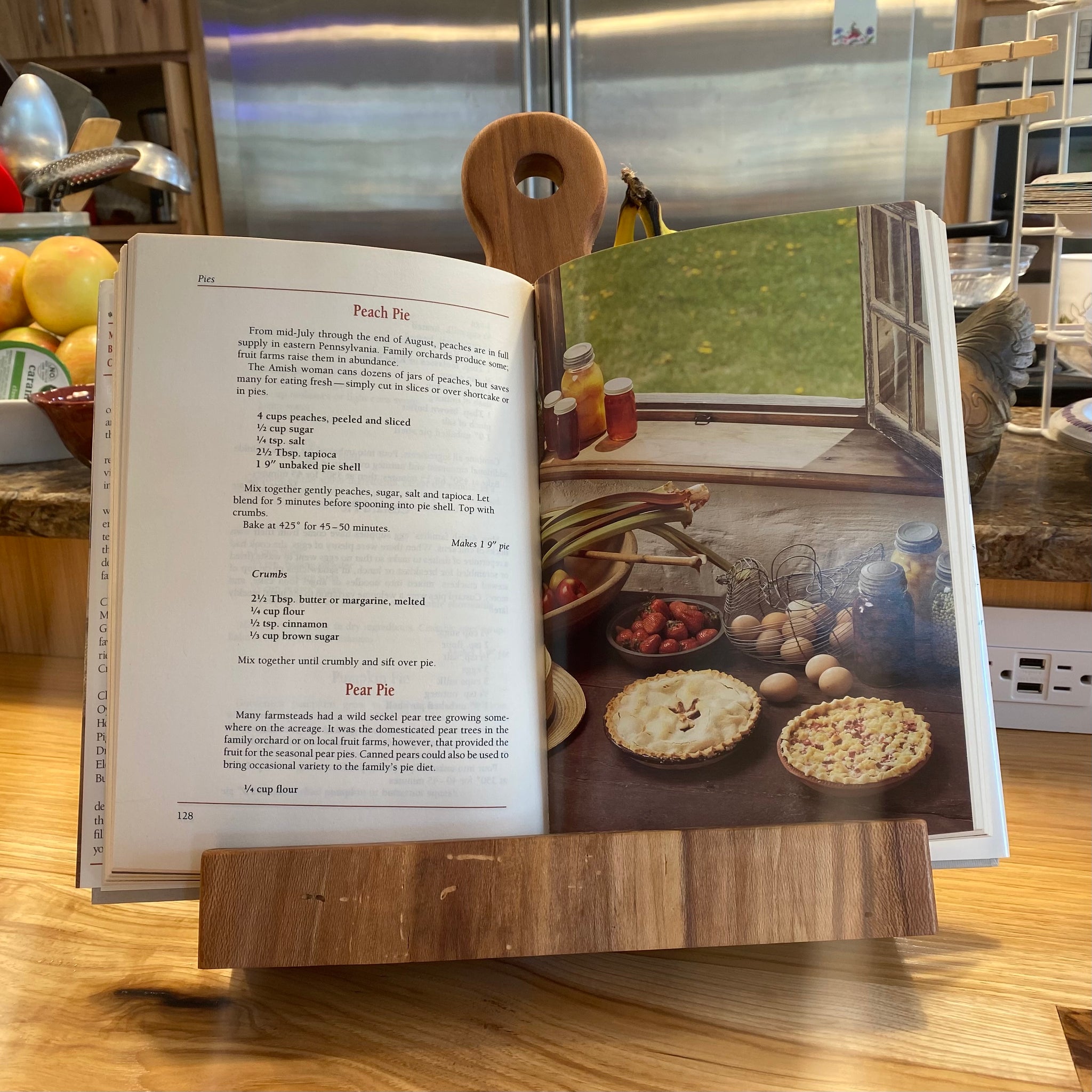 Kitchen iPad/cookbook stand